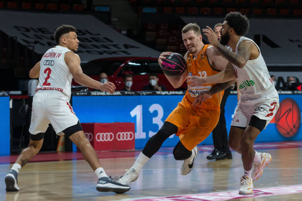 去年那不勒 去年那不勒